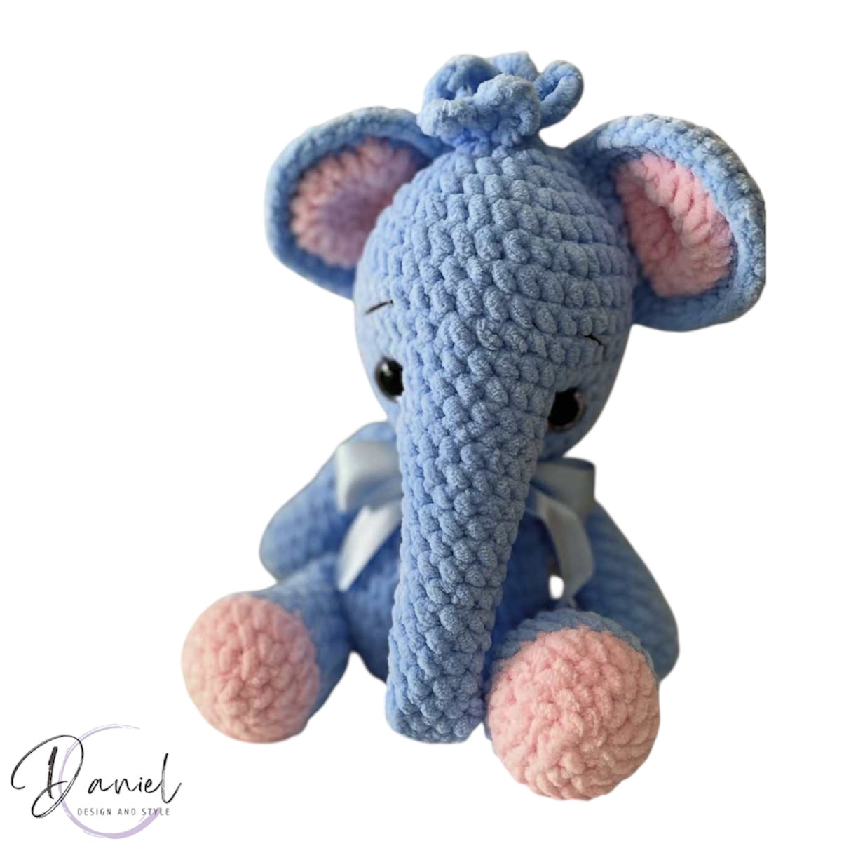 Ръчно изработена плюшена играчка