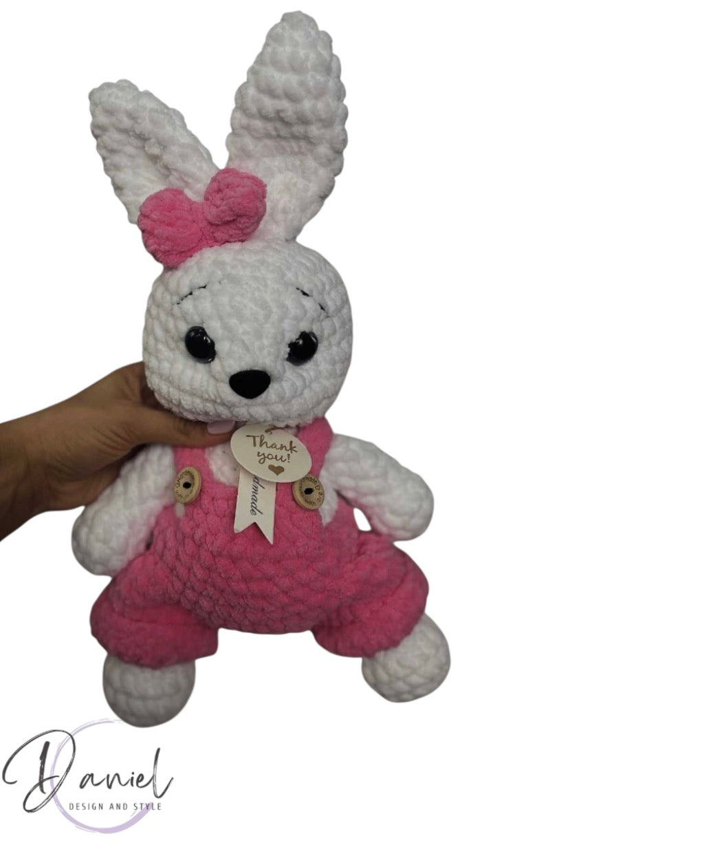 Ръчно изработена плюшена играчка